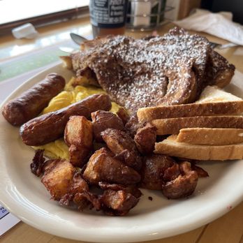 Nick's Diner & Pizzeria - French Toast with Home Fries - Pizza Near Me - Oneonta, New York