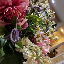 New England Gardens - Wilting flowers