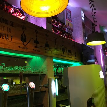 Centenario 107 - inside - Pizza Near Me - México, D.F., DIF
