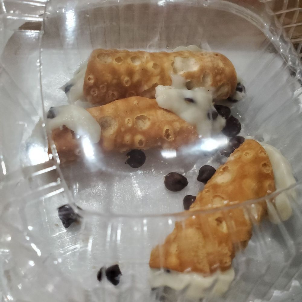 Lorenzo's Pizzeria - Cannoli - Pizza Near Me - Ft Lauderdale, Florida Lorenzo's Pizzeria - Cannoli - Pizza Near Me - Ft Lauderdale, Florida