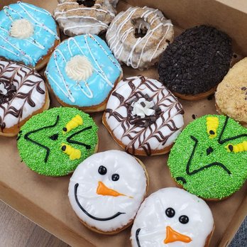 Icon Donuts & Sweetery - My donuts - Donuts Near Me - Waterloo, Iowa