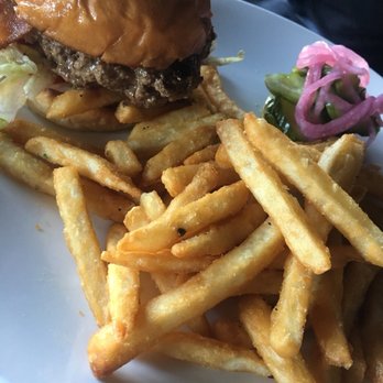 Morrison - Classic Burger - Gastropubs Near Me - Los Angeles, California Morrison - Classic Burger - Gastropubs Near Me - Los Angeles, California