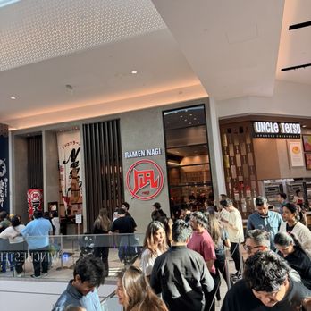 Ramen Nagi - Long line to enter - Ramen Near Me - Santa Clara, California Ramen Nagi - Long line to enter - Ramen Near Me - Santa Clara, California