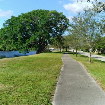 Linear Park Trail - Trail - Parks Near Me - Davie, Florida