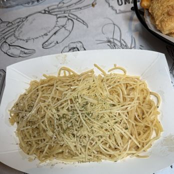 Cap't Loui Williamsburg - Garlic Noodles - Seafood Near Me - Brooklyn, New York Cap't Loui Williamsburg - Garlic Noodles - Seafood Near Me - Brooklyn, New York
