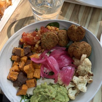 The Stone Lion - Buddha bowl - Pubs Near Me - Toronto, Ontario