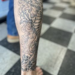 Fourth Street Tattoo - We specialize in custom tattoos personalized to you. Aside from large scale work we also do small tattoos. Walk-ins always welcome.