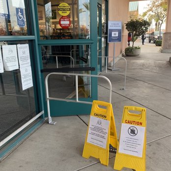 Marshalls - Limit is 88 people. Line isn't too bad. - Department Stores Near Me - Fresno, California Marshalls - Limit is 88 people. Line isn't too bad. - Department Stores Near Me - Fresno, California