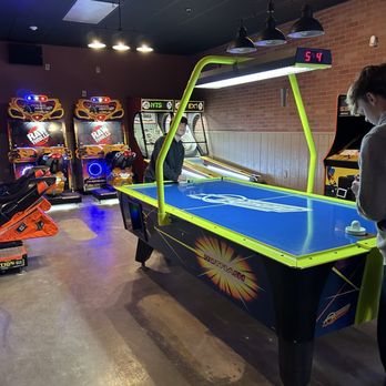 MO's Happy Place - Arcades Near Me - North Conway, New Hampshire MO's Happy Place - Arcades Near Me - North Conway, New Hampshire