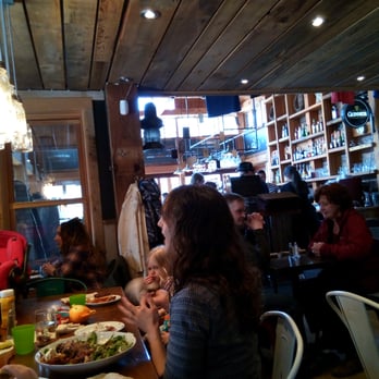 Le Pub Chelsea - Gastropubs Near Me - Chelsea, Quebec