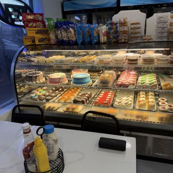 Esmeralda Cuban Bakery - Bakeries Near Me - Lehigh Acres, Florida