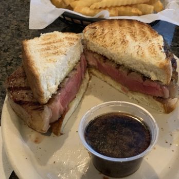 Greystone Castle - Steak sandwich - Bars Near Me - Sturgeon Bay, Wisconsin Greystone Castle - Steak sandwich - Bars Near Me - Sturgeon Bay, Wisconsin