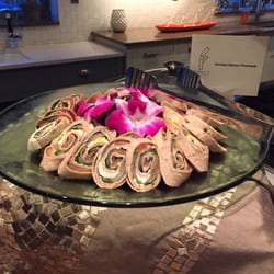 DELIGHTMORE - Smoked salmon pinwheels