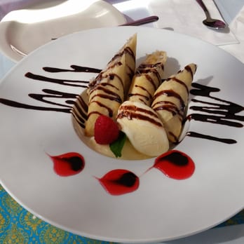 Narunya's - Fried bananas, picture perfect dessert. - Thai Near Me - Belton, Texas