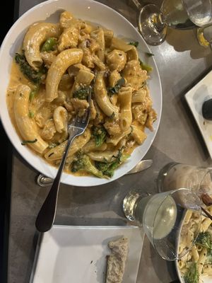 Rocco's Cucina & Bar by null