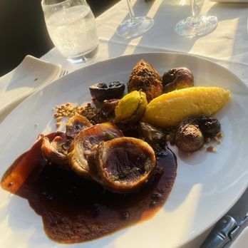 Ciel de Paris - Lamb & kidney - bf said that it had a strong  urine smell because they didn't do an important step: rinse kidney with baking soda/salt. - Modern European Near Me - Paris, 75