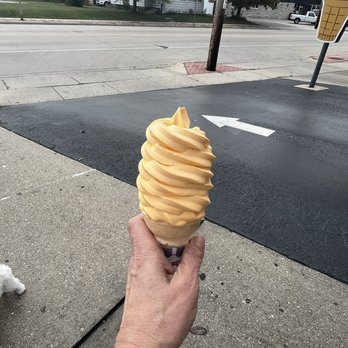 Frostie Freeze - Mango - Ice Cream & Frozen Yogurt Near Me - Fort Atkinson, Wisconsin