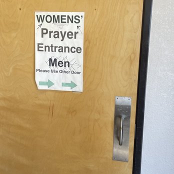 Masjid Al-Shuhadaa - Women's entrance - Mosques Near Me - Denver, Colorado Masjid Al-Shuhadaa - Women's entrance - Mosques Near Me - Denver, Colorado