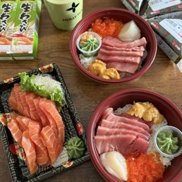 Chirashi bowl