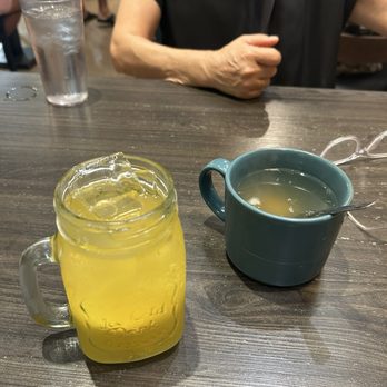 Yi Xin Cafe - Calamansi lemon and yuzu honey ginger - Hong Kong Style Cafe Near Me - Honolulu, Hawaii