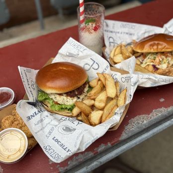 Jimmy Pearls - Crab cake, shrimp, fish sandwich - Seafood Near Me - Charlotte, North Carolina Jimmy Pearls - Crab cake, shrimp, fish sandwich - Seafood Near Me - Charlotte, North Carolina