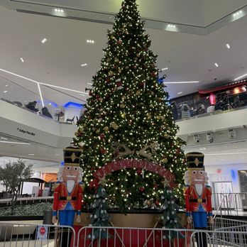 Tangram - Holiday decor 2024 (1/2025) - Shopping Centers Near Me - Flushing, New York Tangram - Holiday decor 2024 (1/2025) - Shopping Centers Near Me - Flushing, New York