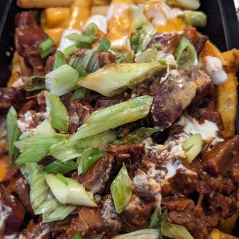 Harris BBQ - Beef tip fries. Good topping, extremely salty fries - Barbeque Near Me - Bakersfield, California Harris BBQ - Beef tip fries. Good topping, extremely salty fries - Barbeque Near Me - Bakersfield, California
