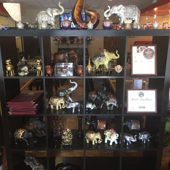 Suthathip Thai Restaurant - What greets you just inside the door. - Thai Near Me - Anaheim, California Suthathip Thai Restaurant - What greets you just inside the door. - Thai Near Me - Anaheim, California