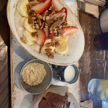 First Watch - Oatmeal - Breakfast & Brunch Near Me - Orlando, Florida