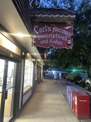 Carl's Pharmacy by null