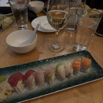 Umi Kitchen and Sushi Bar - Rainbow rolls with Sauvignon Blanc - Sushi Bars Near Me - Spokane, Washington Umi Kitchen and Sushi Bar - Rainbow rolls with Sauvignon Blanc - Sushi Bars Near Me - Spokane, Washington