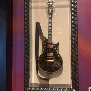 Hard Rock Cafe - American Near Me - Pigeon Forge, Tennessee