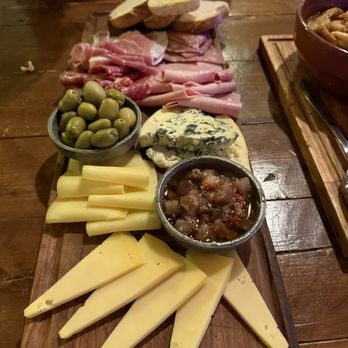Cerveceria La Fabrica - Tapas Bars Near Me - León, LE Cerveceria La Fabrica - Tapas Bars Near Me - León, LE