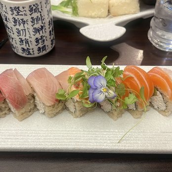 Azayaka Japanese Fusion - Alaska roll - Japanese Near Me - Sacramento, California Azayaka Japanese Fusion - Alaska roll - Japanese Near Me - Sacramento, California