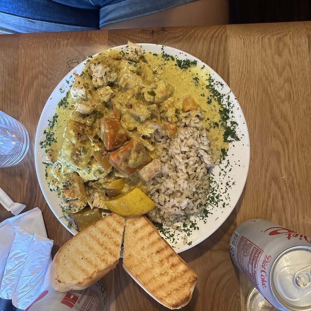 Lemoni Cafe - Chicken Vegetables Curry - Breakfast & Brunch Near Me - Miami, Florida