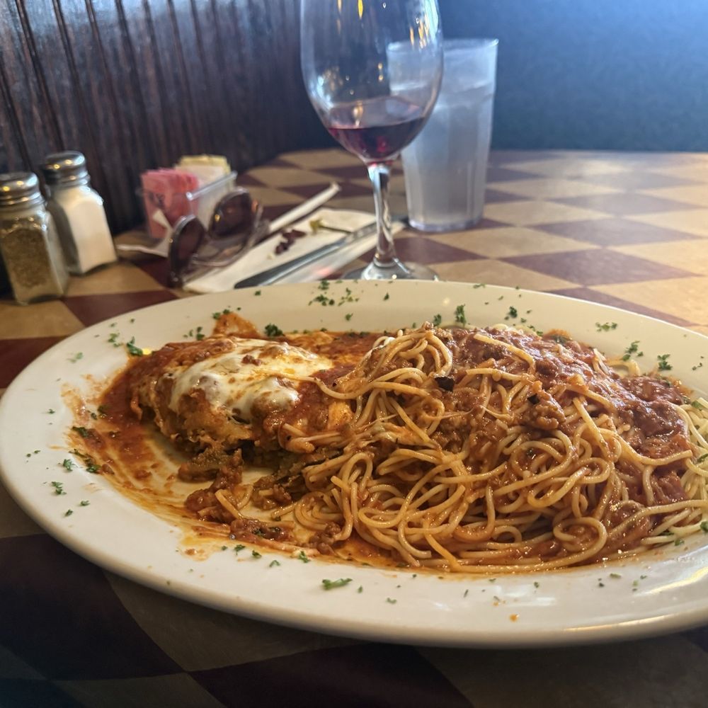 Milano's Pizza - Eggplant parmigiana - Italian Near Me - Lagrange, Georgia Milano's Pizza - Eggplant parmigiana - Italian Near Me - Lagrange, Georgia