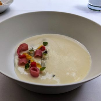 Facil - 07/04/22 Soup of Beelitz Asparagus, Raspberry, Miso, Egg Yolk - French Near Me - Berlin, BE