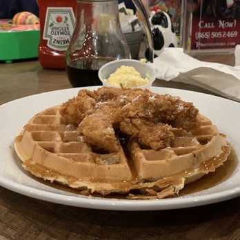 Frizzle Chicken Cafe - Chicken and waffles - Breakfast & Brunch Near Me - Pigeon Forge, Tennessee
