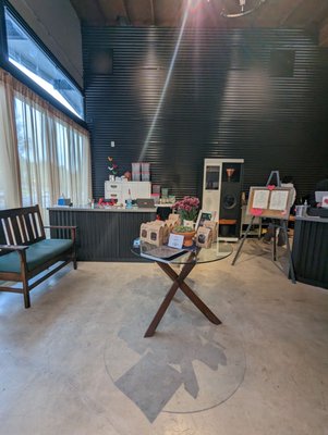 Charlie May Coffee & Tea House by null