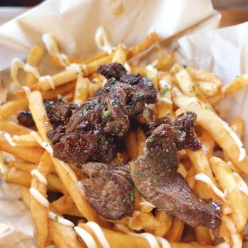 Ojai Burger - Their Waygu Fries is a must order ~ delicious and crispy !! - Burgers Near Me - Orange, California