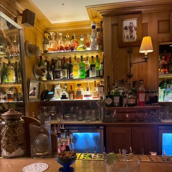 5 Hertford Street - Social Clubs Near Me - London, XGL 5 Hertford Street - Social Clubs Near Me - London, XGL