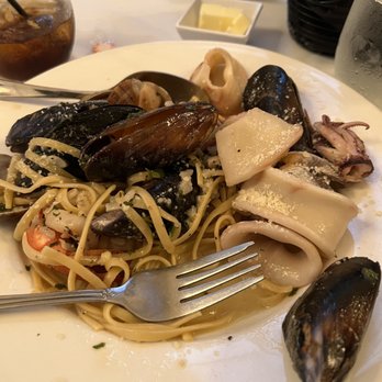 La Traviata - Tutti de Mar with Linguini noodles. Excellent and portions were so big, I couldn't finish. - Italian Near Me - Long Beach, California