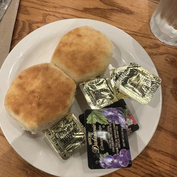 Cracker Barrel Old Country Store - American Near Me - Independence, Missouri