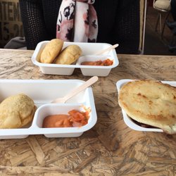 La Latina Bustarente - Empenadas and Arepa. Greta approves of the wooden cutlery, otherwise she would never forgive you!