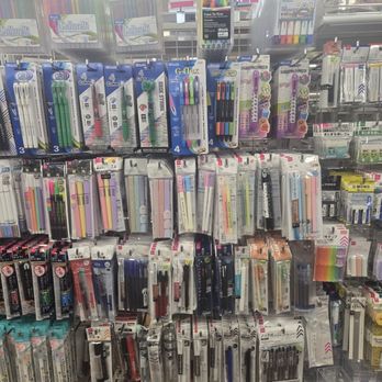 Daiso - Department Stores Near Me - Edgewater, New Jersey