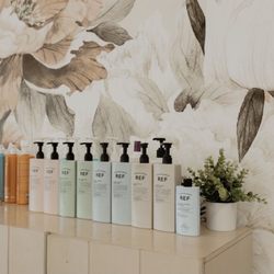 Willow & Honey The Salon