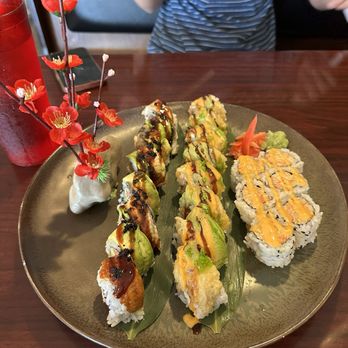 Super Tastes - Spicy Crab Roll Black Dragon Roll Can't remember the other roll! - Sushi Bars Near Me - Savannah, Georgia Super Tastes - Spicy Crab Roll Black Dragon Roll Can't remember the other roll! - Sushi Bars Near Me - Savannah, Georgia