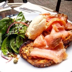 Market Lane Cafe - The salmon bruschetta with creme fraiche