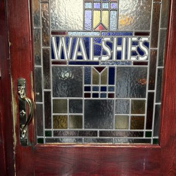Walshs - Front door - Pubs Near Me - Dublin, D
