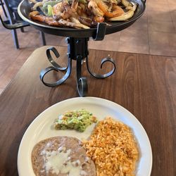 Asi Es Mi Tierra - Shrimp fajitas